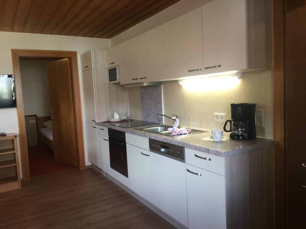 Haus Christina Apartment Fiss Bagian luar foto